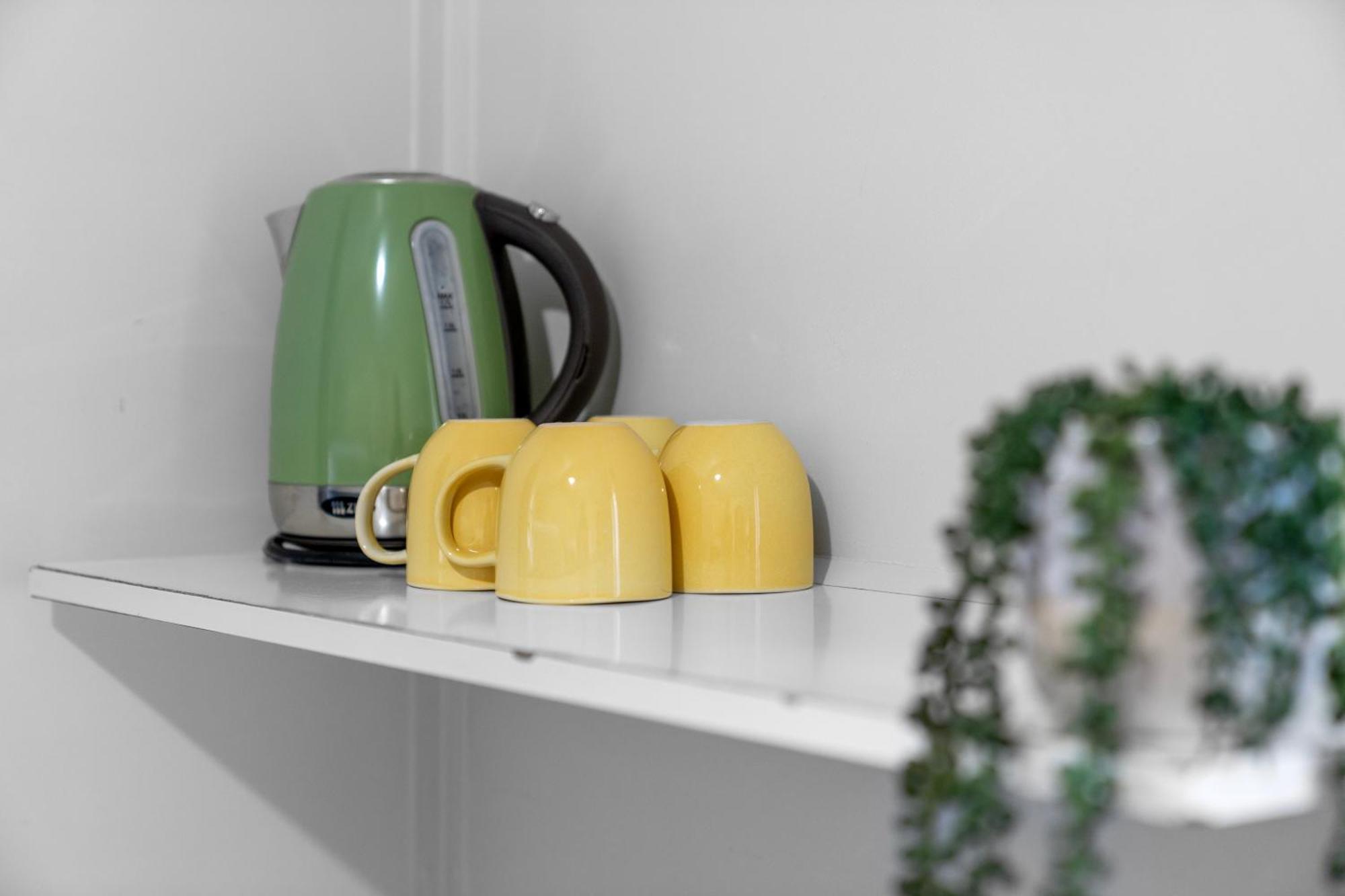 Tasman Holiday Parks Picton Ngoại thất bức ảnh A kettle