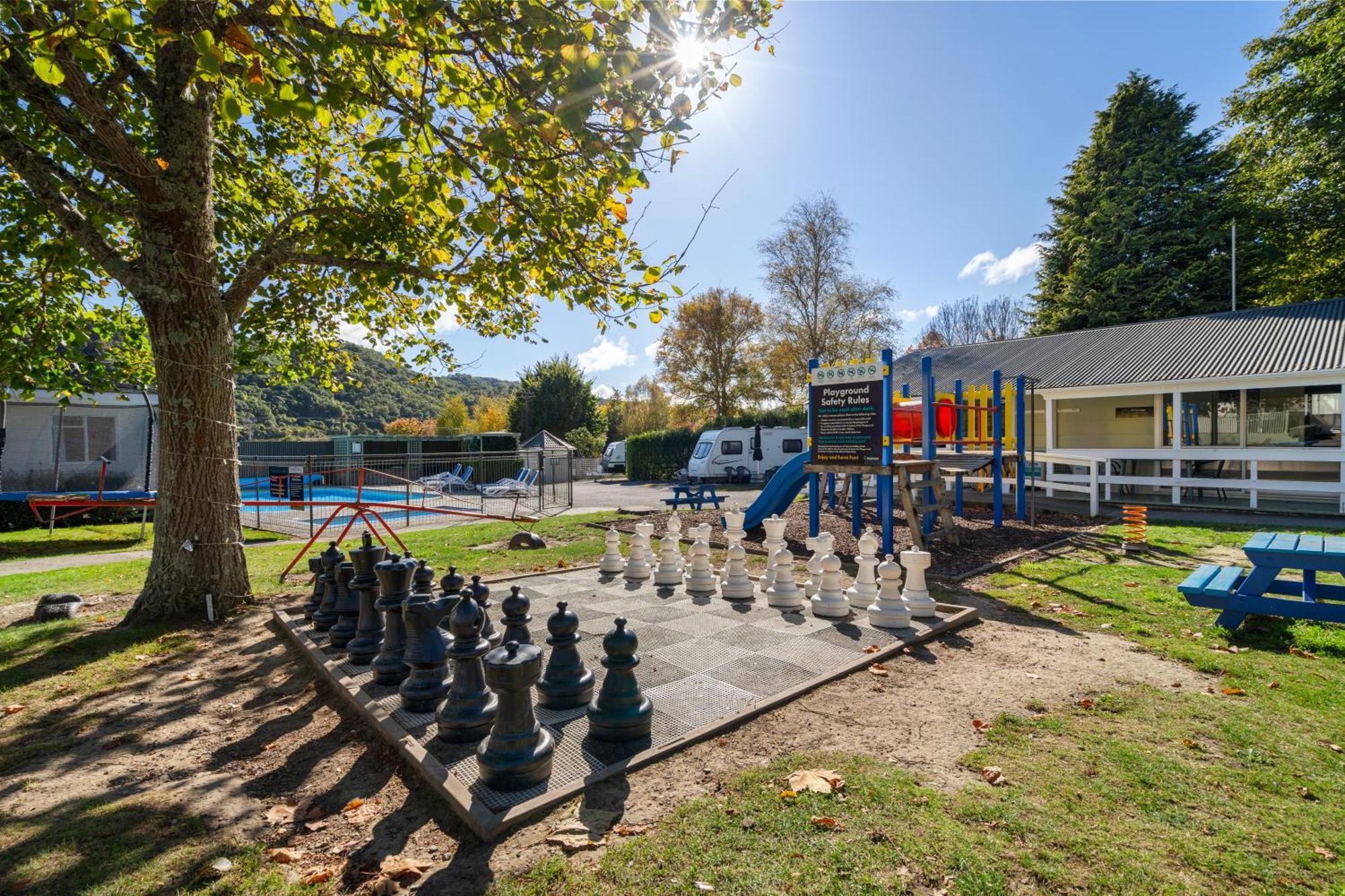 Tasman Holiday Parks Picton Ngoại thất bức ảnh Playground at the park